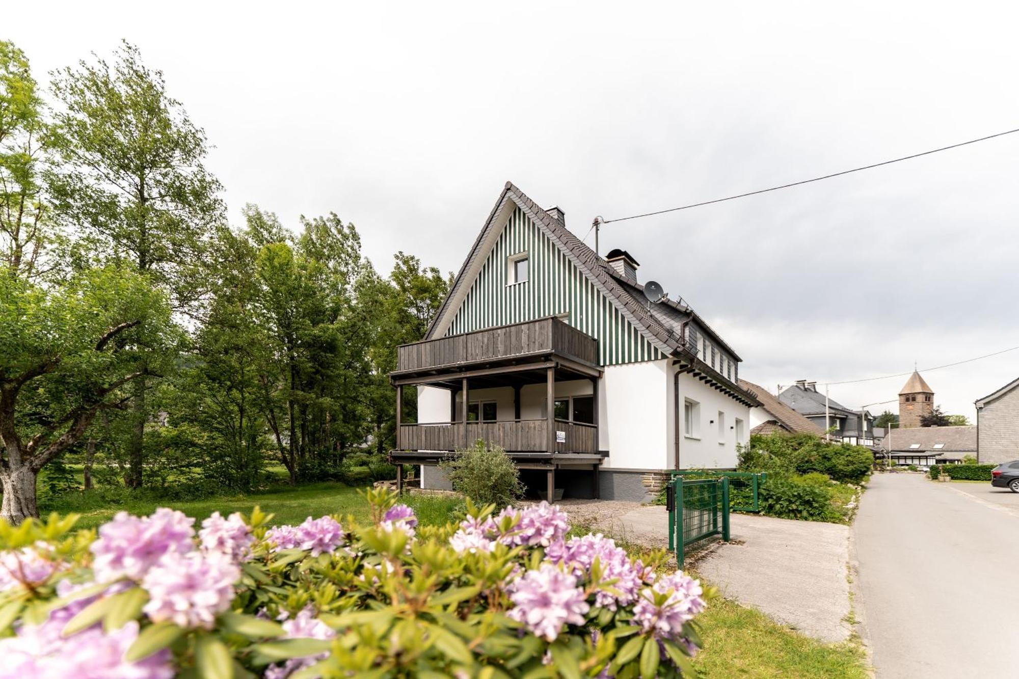 Haus An Der Lenne Apartment *